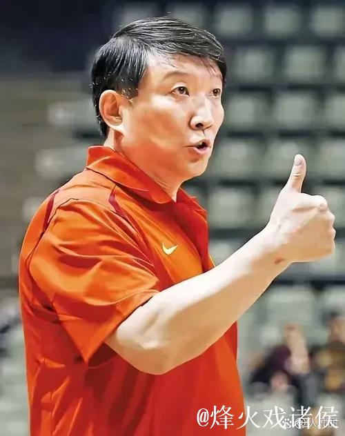 默里半场表现高效,13分2篮板2助攻进账 默里半场表现高效,13分2篮板2助攻进账